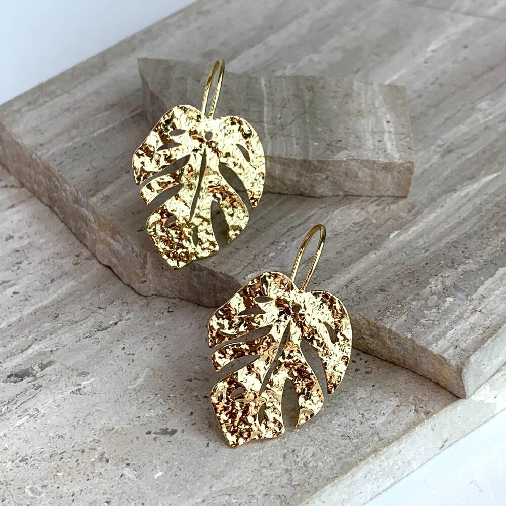 New ~ Anthropologie Textured Monstera Leaf Gold Earrings